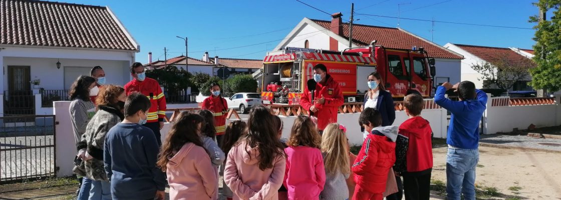 “A Terra Treme”: Alunos da EB1 e Pré-escolar de Alcórrego participaram em simulacro de sismo