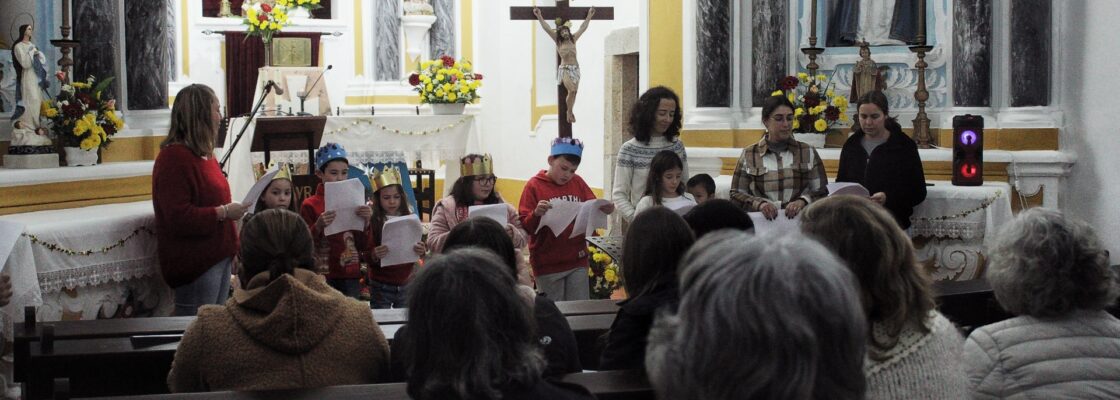 Igreja Matriz de Figueira e Barros recebeu “O Cantar dos Reis”