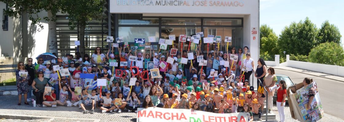 Biblioteca Municipal José Saramago encerra Hora do Conto com Marcha da Leitura